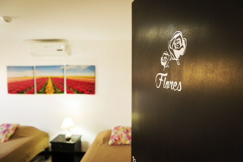 Hostal Villa64