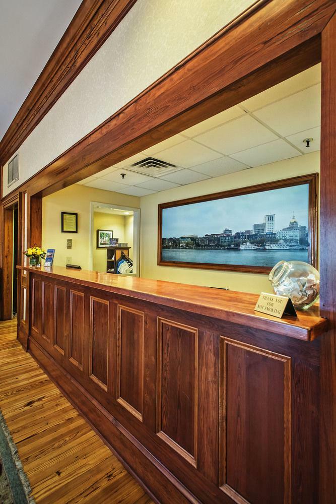 Hotel River Street Inn