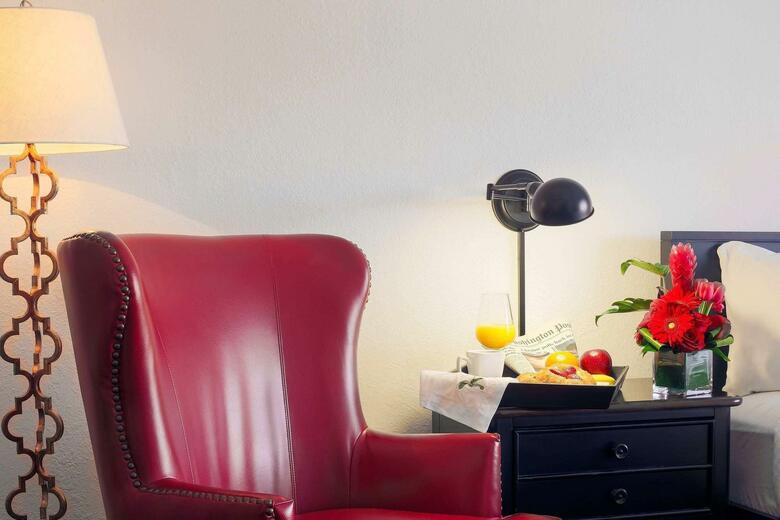 Hotel Capitol Hill Suites