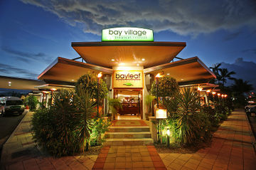 Hotel Bay Village Tropical Retreat
