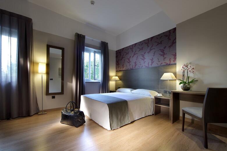 Hotel Maci� Monasterio De Los Basilios