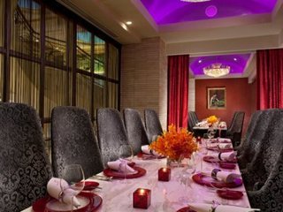 Hotel Royal Plaza On Scotts Singapore