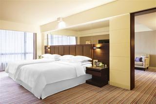 Sheraton Hong Kong Hotel & Towers