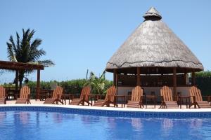 Hotel Technotel San Benito Beach