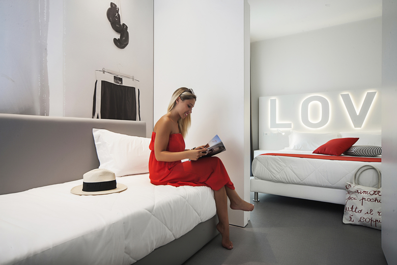 Hotel Love Boat