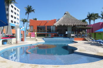 Suites Mediterr�neo Hotel