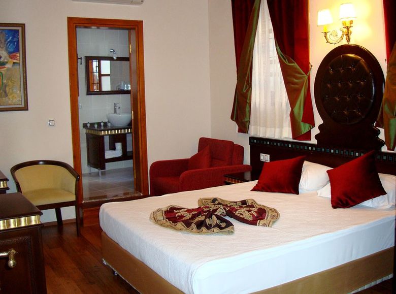 Mediterra Art Hotel