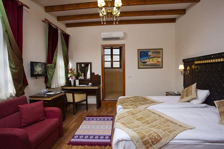 Mediterra Art Hotel