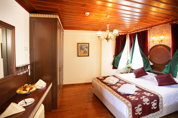 Mediterra Art Hotel