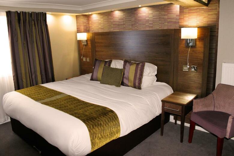 Mill Hotel (.)