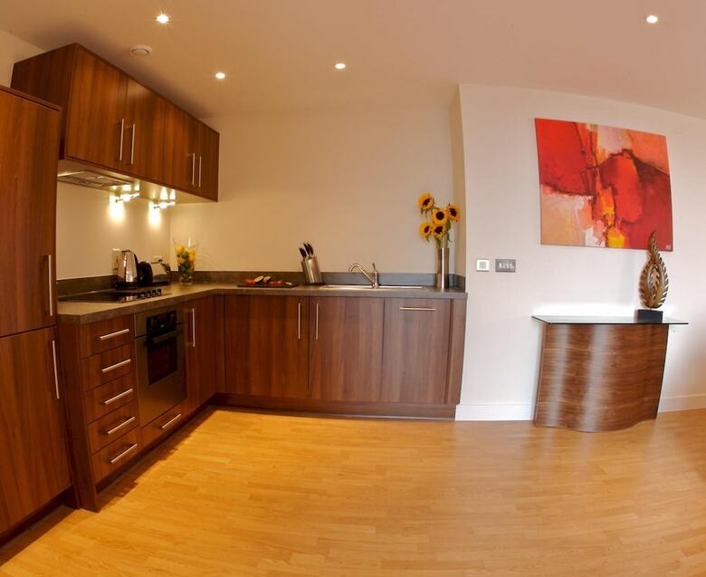 Spires Hotel (two Bedroom) 6 Pax