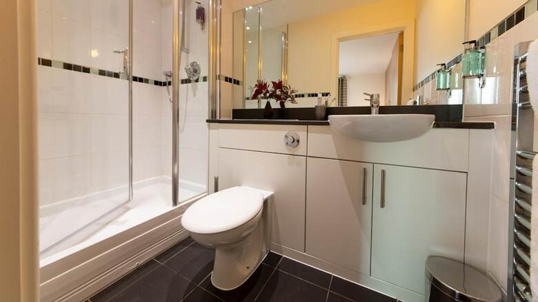 Spires Hotel (two Bedroom) 6 Pax
