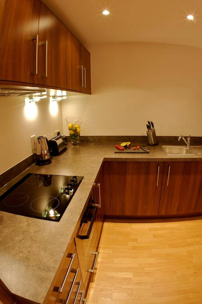 Spires Hotel (two Bedroom) 6 Pax