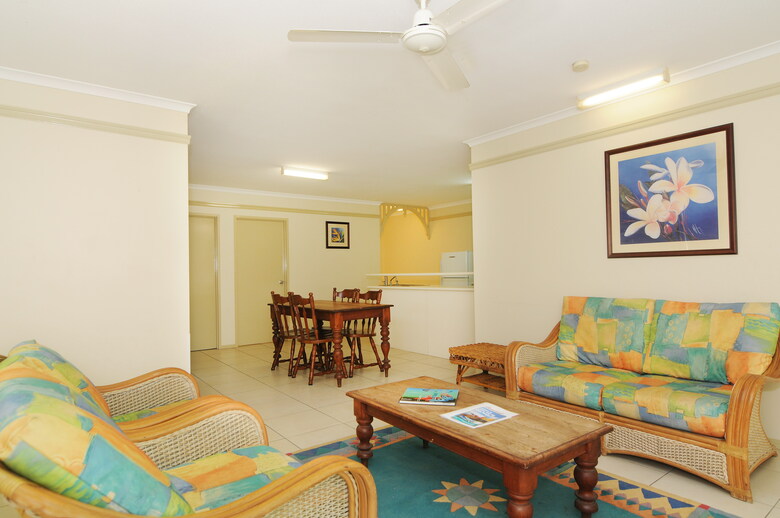 Hotel Cairns Queenslander