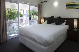 Hotel Rendezvous Reef Resort