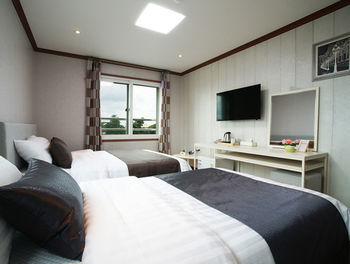 Seongsan Aqua Beach Hotel
