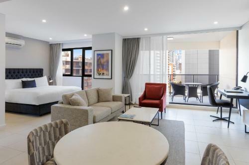 Hotel Meriton Kent Street