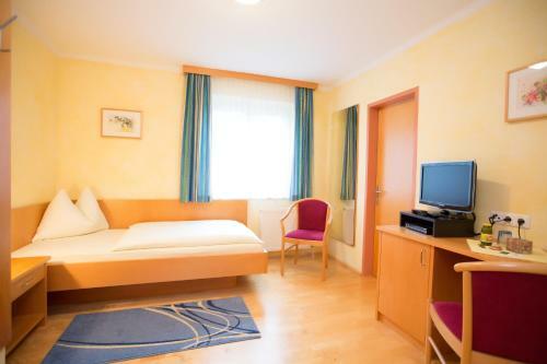 Hostal Pension Maria Theresia