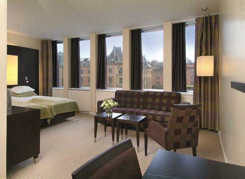 Hotel The Square