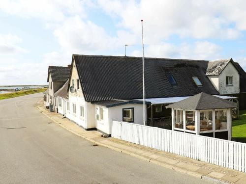 Five-bedroom Holiday Home In Vestervig 2