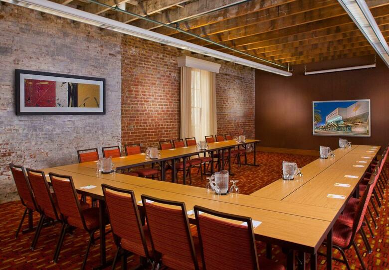 Hotel Courtyard New Orleans Downtown/convention Center
