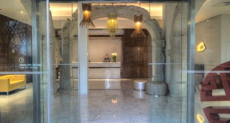 Hotel NH Collection Porto Batalha