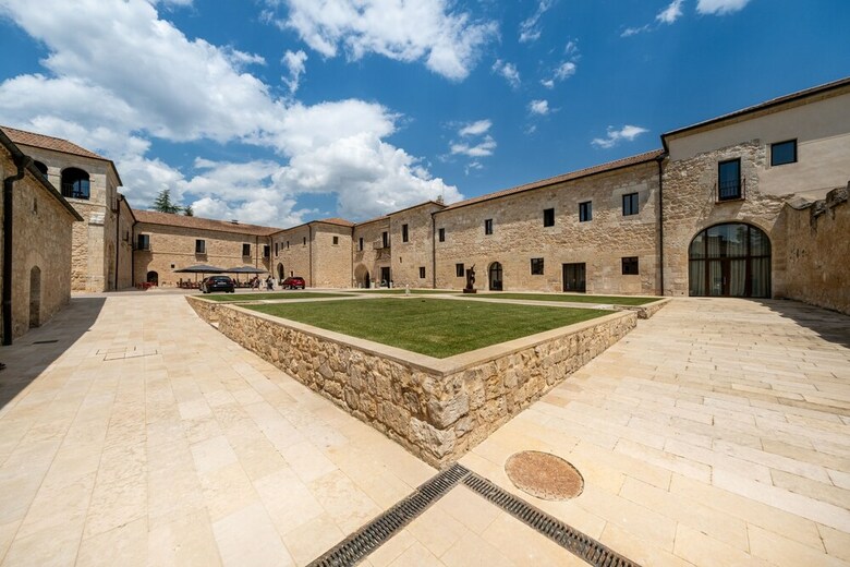 Hotel Castilla Termal Monasterio De Valbuena