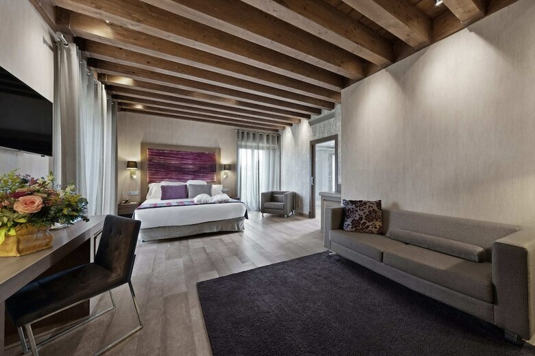 Hotel Castilla Termal Monasterio De Valbuena