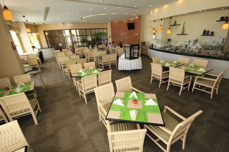 Hotel Holiday Inn Convention Center