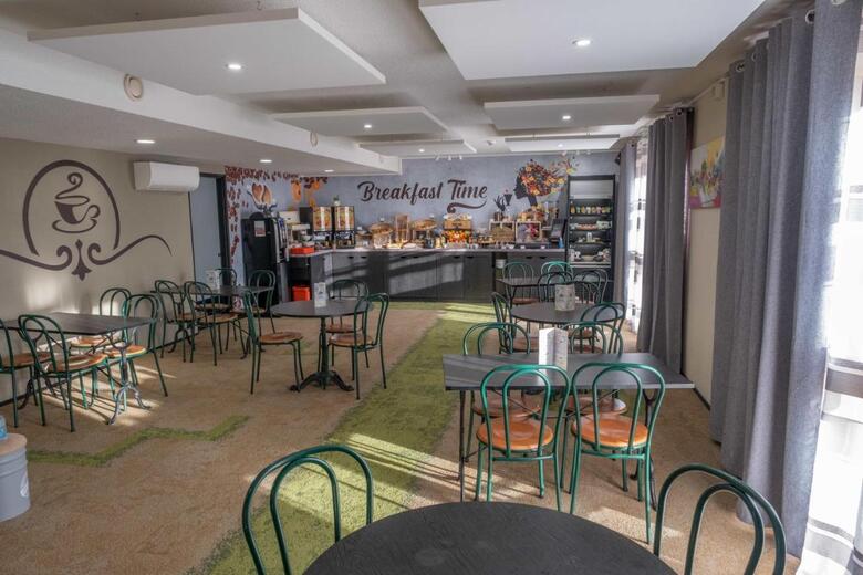 Hotel H�tel The Originals Access, Bourges Nord Saint-doulchard
