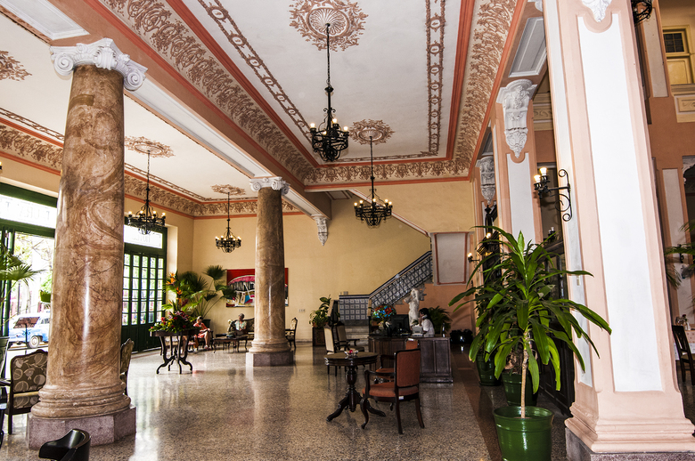 Hotel E Velasco