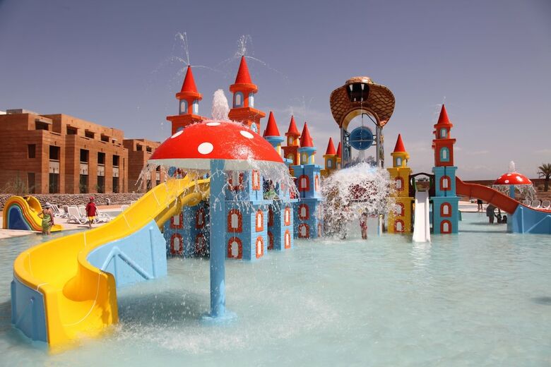 Hotel Aqua Mirage Club