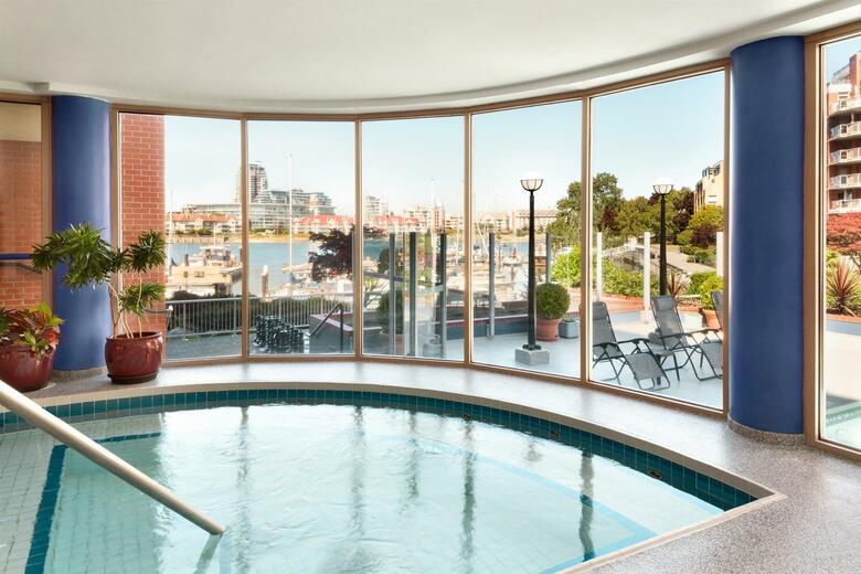 Coast Victoria Harbourside Hotel & Marina