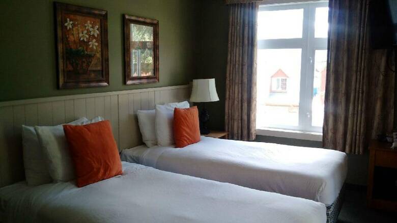Hotel Windtower Lodge And Suites