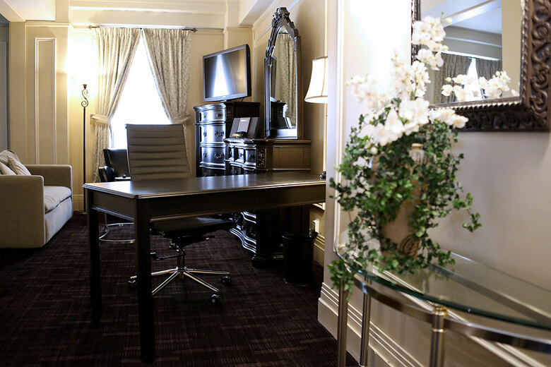 Clarendon Hotel