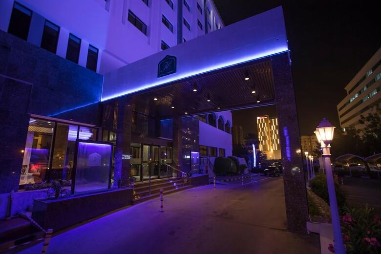 Muscat Holiday Hotel