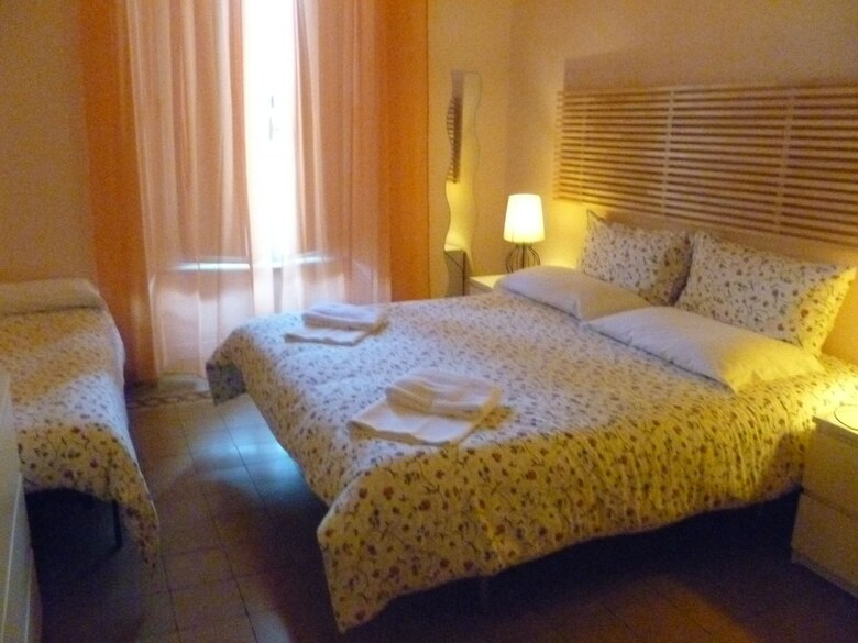 Bed & Breakfast Carlo Alberto House