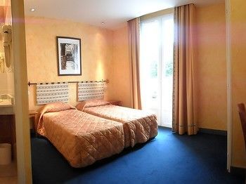 Hotel Acacias