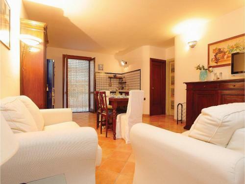 Three-bedroom Apartment Marinella D.selinunte 04