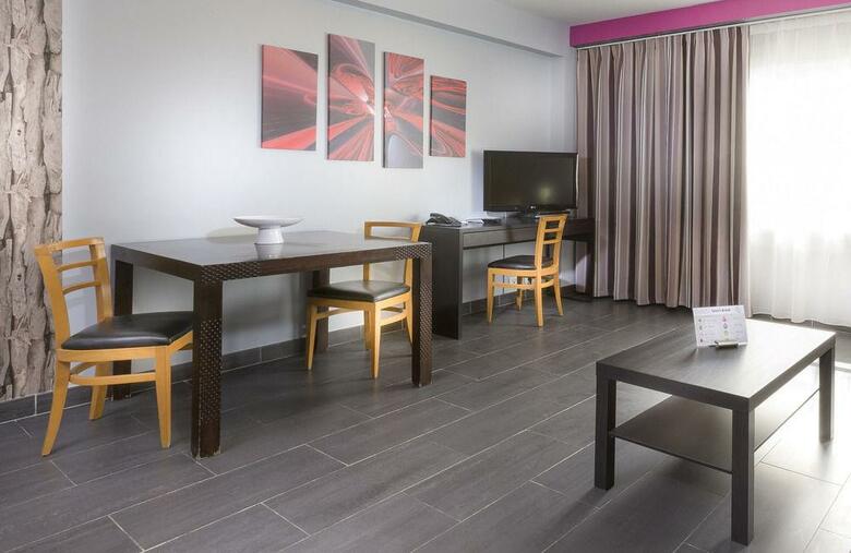 Hotel Cosys Residence Cadet