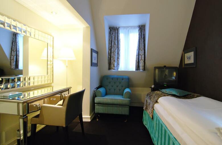 Home Hotel Bastion