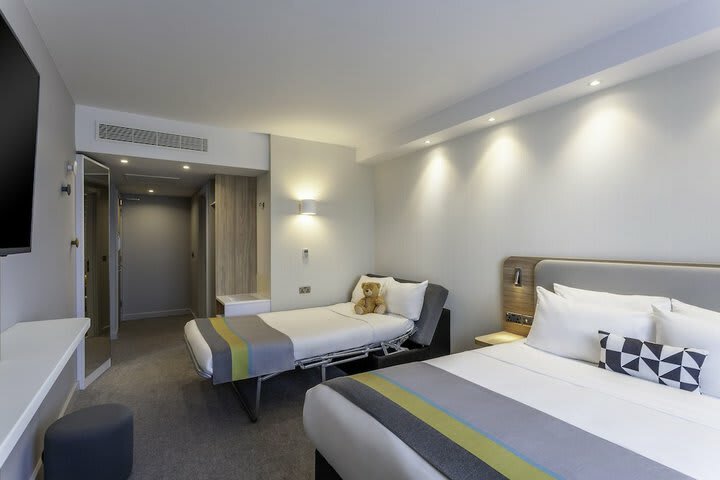 Hotel Express By Holiday Inn Dublin Airport