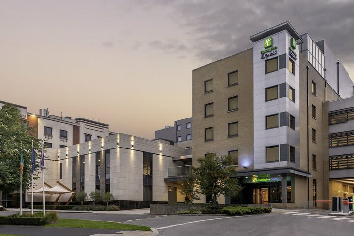 Hotel Express By Holiday Inn Dublin Airport