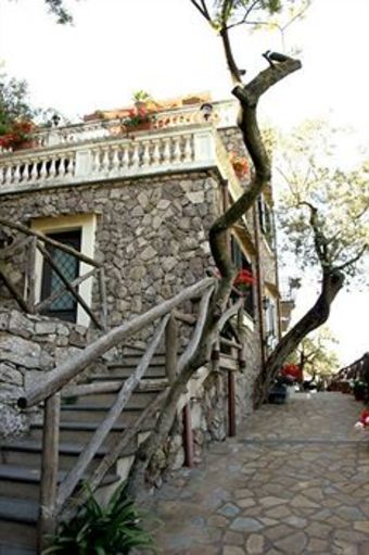 Bed & Breakfast Casarufolo Paradise