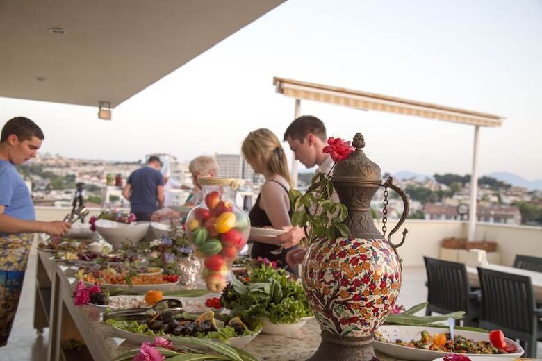 Tuntas Apart Hotel Kusadasi