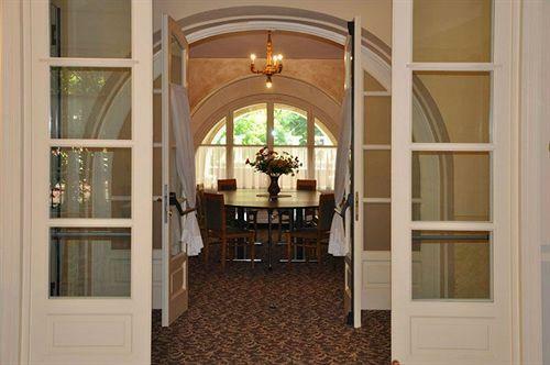 Hotel Roma E Rocca Cavour