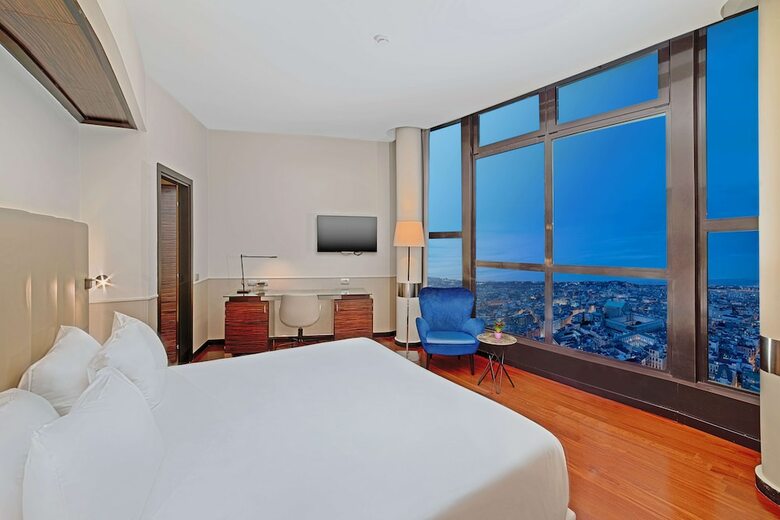 Hotel NH Napoli Panorama