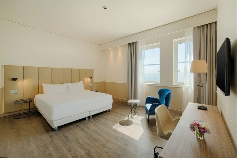 Hotel NH Napoli Panorama