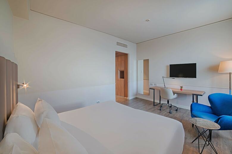 Hotel NH Napoli Panorama