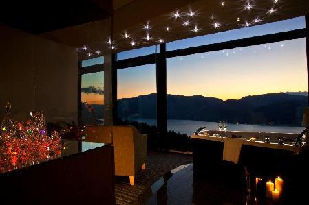 Hotel Sparkling Hill Resort